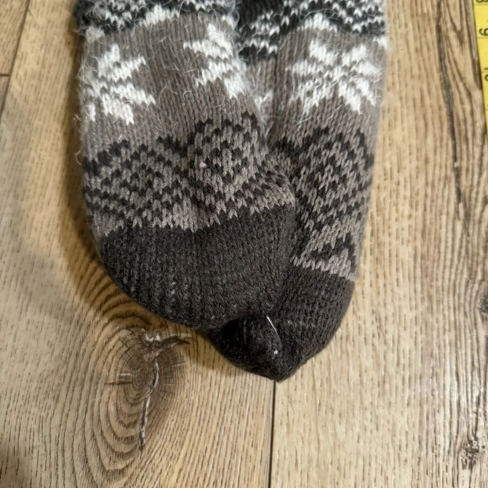 Source Unknown new pairs